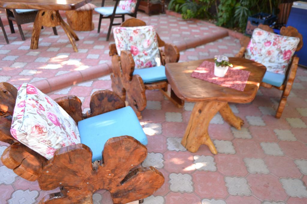Neptun Hotel シダ エクステリア 写真